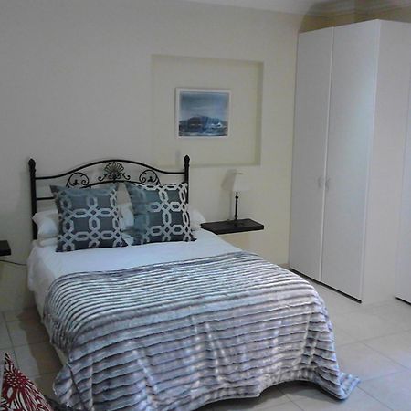 Port House Hotel Bloubergstrand Eksteriør billede