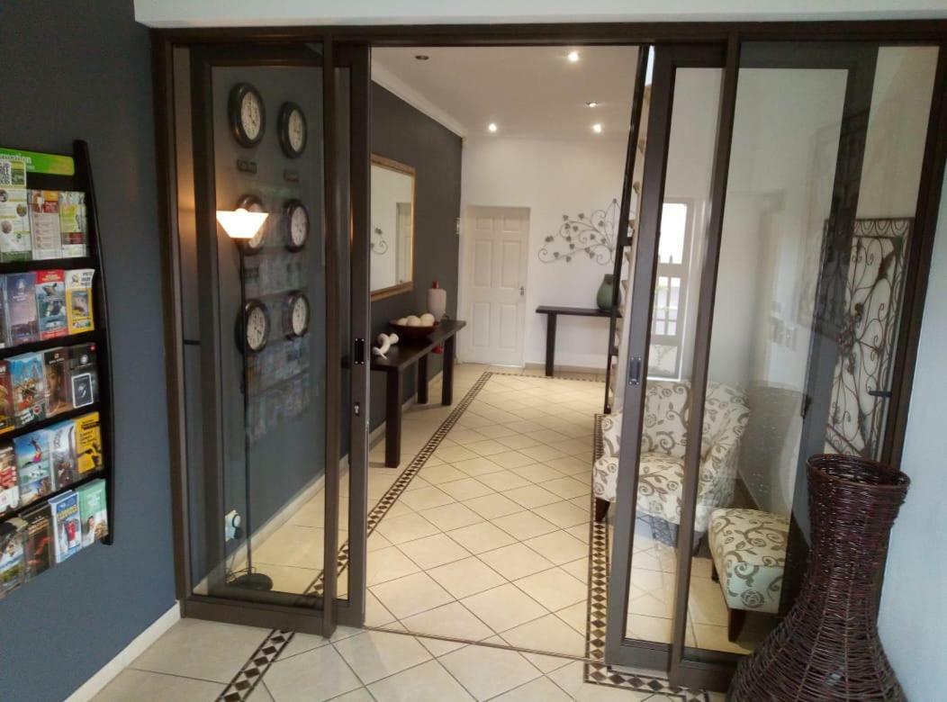 Port House Hotel Bloubergstrand Eksteriør billede
